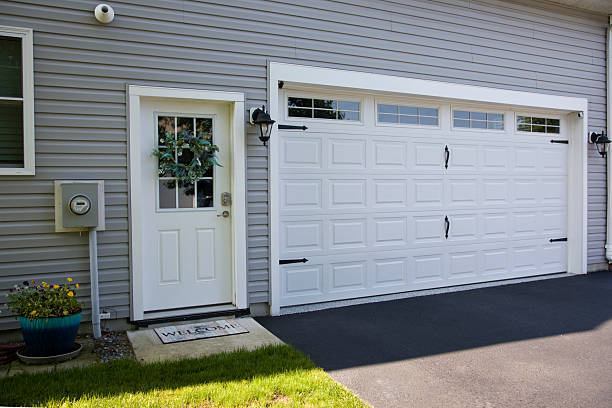 24/7 Emergency Garage Door Panel Replacement experts in Columbiana, AL